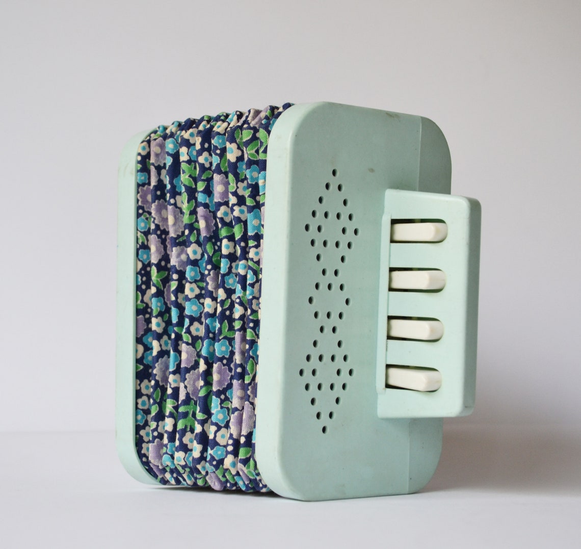 Vintage Mini Accordion Toy Retro Russian Melodeon Cute Etsy