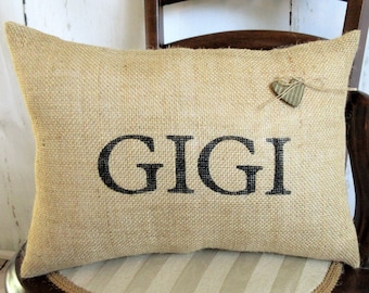 Gigi pillow, Gift for Gigi, Gigi present, Mother's day gift, burlap pillow, personalized pillow, FREE SHIPPING!