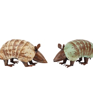 Farmhouse Garden Metal Armadillo-Hand Painted-Handmade-Garden Decor-Patio-Outdoor-NEW-16x5x6 inches-Two COLORS