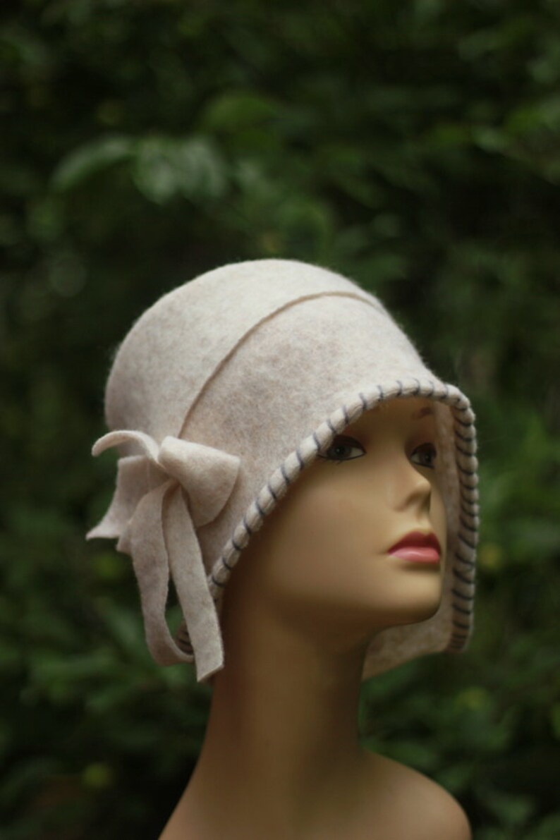 WHITE Retro Kentucky Derby Hat Garden Party Hat Tea Party Hat Church Hat Wedding hat for woman fashion hat Felted Hat Cloche hat handmade