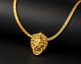 Vintage Avon Goldtone Lions Head Door Knocker Style Serpentine Necklace