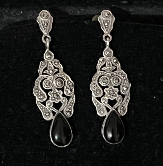 Stunning Sterling Silver, Marcasite & Onyx Dangle 