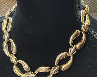 Large Chunky 18in Goldtone 1980-90’s style Statement Necklace
