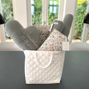 Große Geschenk Box, Geschenk zur Geburt Taufe oder Babyschauer in Salbei Eukalyptus Grün