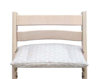 Seat cushion WASHABLE compatible with / only fits Tripp Trapp high chair by Stokke Happy Star Beige - Oeko-Tex certified materials
