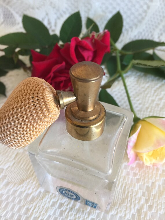 Perfume bottle vanity dresser cut glass I W Rice Perfume Bottle with Pump