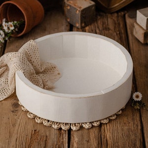 Cuenco de madera para fotografía de recién nacidos / Accesorio fotográfico para sesiones de hitos / Se adapta a niñeras recién nacidas y niños pequeños / Regalo de cumpleaños perfecto