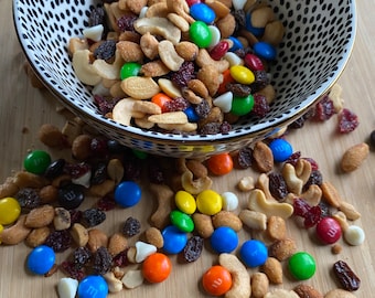 9 Oz Sweet & Salty Trail Mix: Homemade Hiking Snack