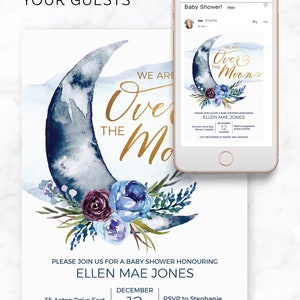 Peut inclure: Une invitation &agrave; une f&ecirc;te pr&eacute;natale avec une illustration aquarelle d'un croissant de lune avec un arrangement floral. Le texte indique "We are over the moon" et comprend les d&eacute;tails de l'&eacute;v&eacute;nement, y compris la date, l'heure et le lieu.