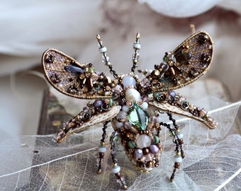 Broche de escarabajo, Joyas únicas, Hecho a mano, Pin de escarabajo, Joyería de insectos, Joyería de declaración, Arte de insectos, Broche de insectos, Joyería de naturaleza