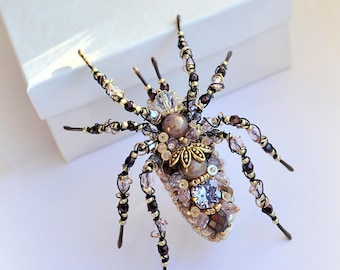 Spider brooch, Spider pin, Gift for her, Spider jewelry, Statement jewelry, Insect art, Nature jewelry, Unique gift