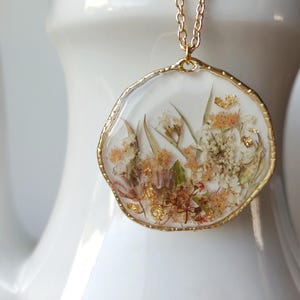Meadow flower pendant - resin art jewelry