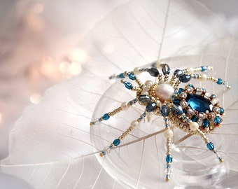 Luxury jewelry Spider brooch Beadwork Spider jewelry One of a Kind Spider Birthday gift for her Pearl Blue Spider art brooch Gift for sister