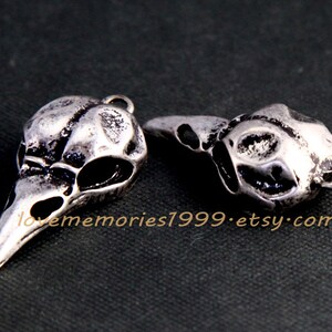 10 pcs 33x15mm Antique Silver bird skull, Vintage  3D dird skull Charm Pendant