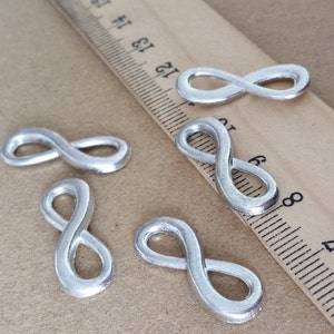 20 ST 8 x 23 mm Antiksilvertonat Oändlighetshänge, Oändlighetssymbol Berlock, Antiksilver Kontakthänge ABW01A