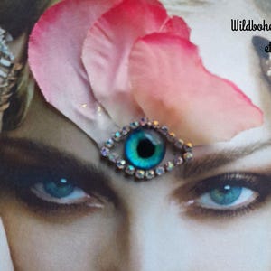 Beautiful amulet face bling gem bindi, chakra third eye,boho festival face decor gem, bellydance, witchy gypsy goddess costume accessory