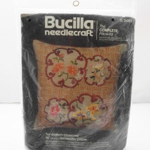 Bucilla Needlecraft Crewel Far Eastern Blossoms Linen Decorator Pillow Kit #3485