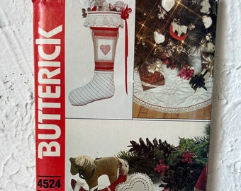 Patrón de costura de medias navideñas, adornos y faldas para árboles de Navidad de Butterick 4524 Vintage