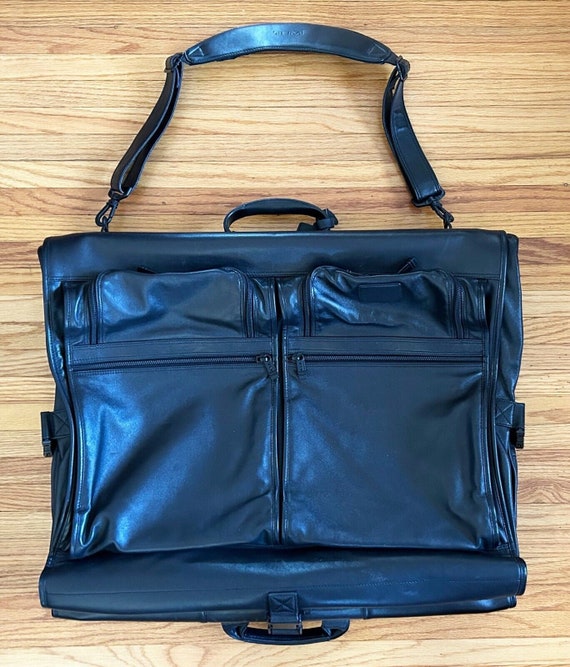 Tumi Black Napa Leather Deluxe Garment Bag Bi-Fold
