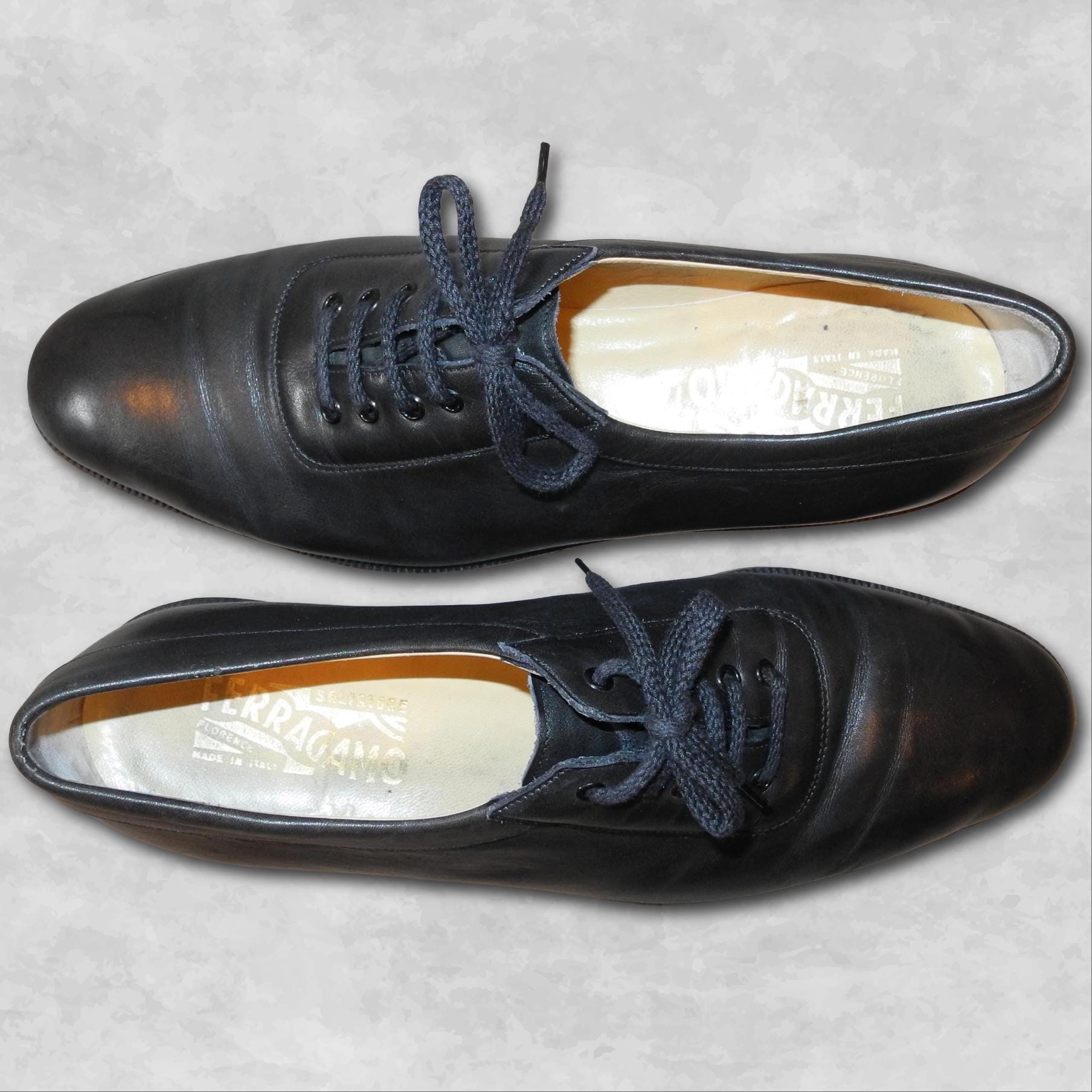 Men\'s Vintage 80’s Salvatore Ferragamo Black Oxfords 8.5 Oxford shoe with toe cap - Men | Ferragamo main image 2