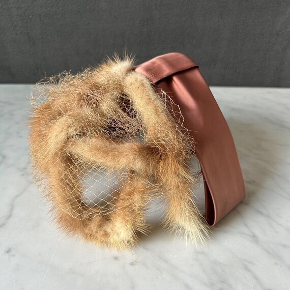 Vintage Mink Fur Champagne Satin Ribbon Bow Fascinator  display picture 2