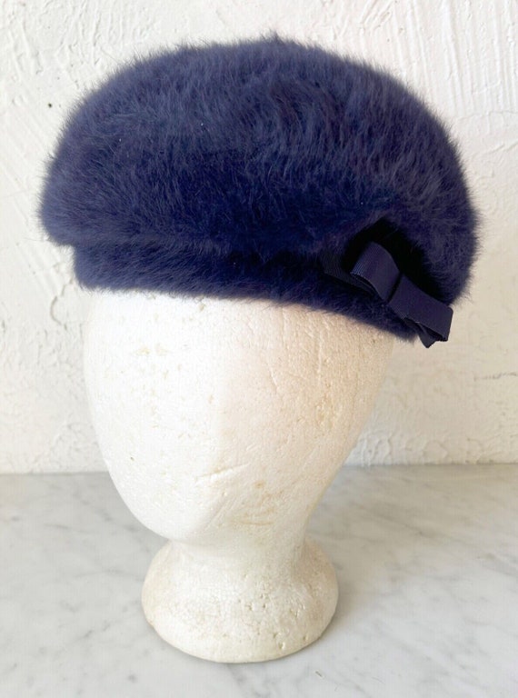 Vintage Kangol Design Angora Blue Fur Ladies Hat C