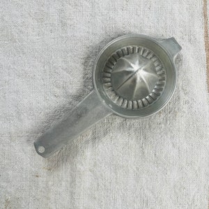 Vintage Foley Aluminum Lemon Juicer, Antique Lemon Lime Juicer Mpls Minn