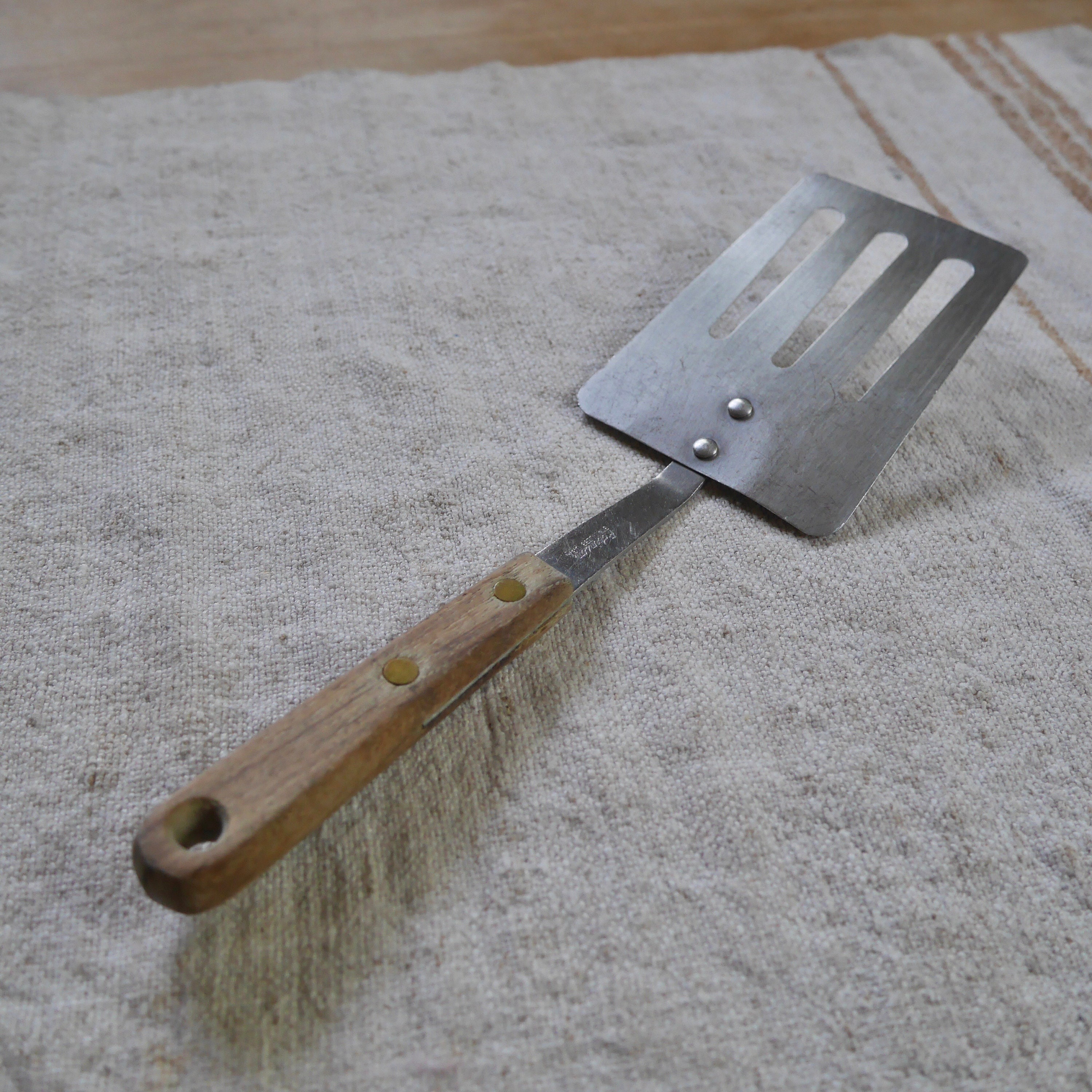 Set - Square Spatula and Knife with Wooden Handle