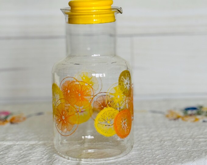 Vintage Pyrex Glass Juice Pitcher With Yellow Plastic Lid, Orange Lemon ...