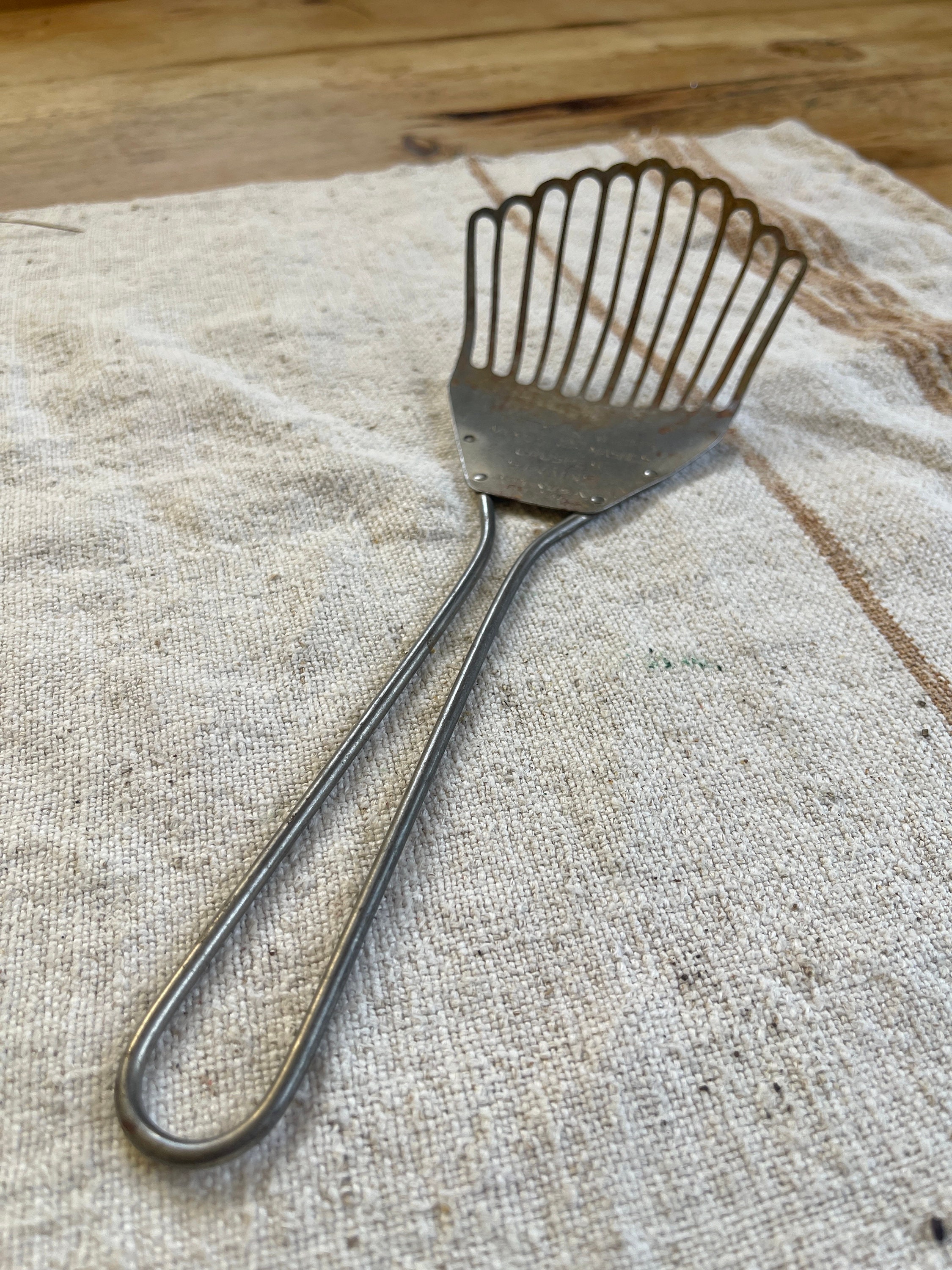Vintage Chief Strainer Spatula / Primitive Spatula Lifts, Whips, Mixes, Mashes, Crushes, Strains Vintage Chief Strainer Spatula / Primitive Spatula Lifts, Whips, Mixes, Mashes, Crushes, Strains