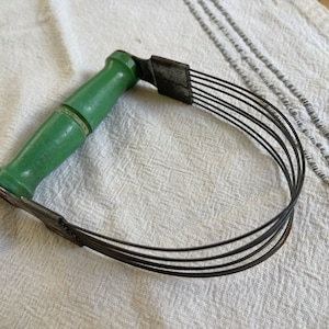 Vintage Rapid Shortening Mixer, Pastry Blender Wire Dough Mixer, Green Wood Handle  Blender - 1950’s
