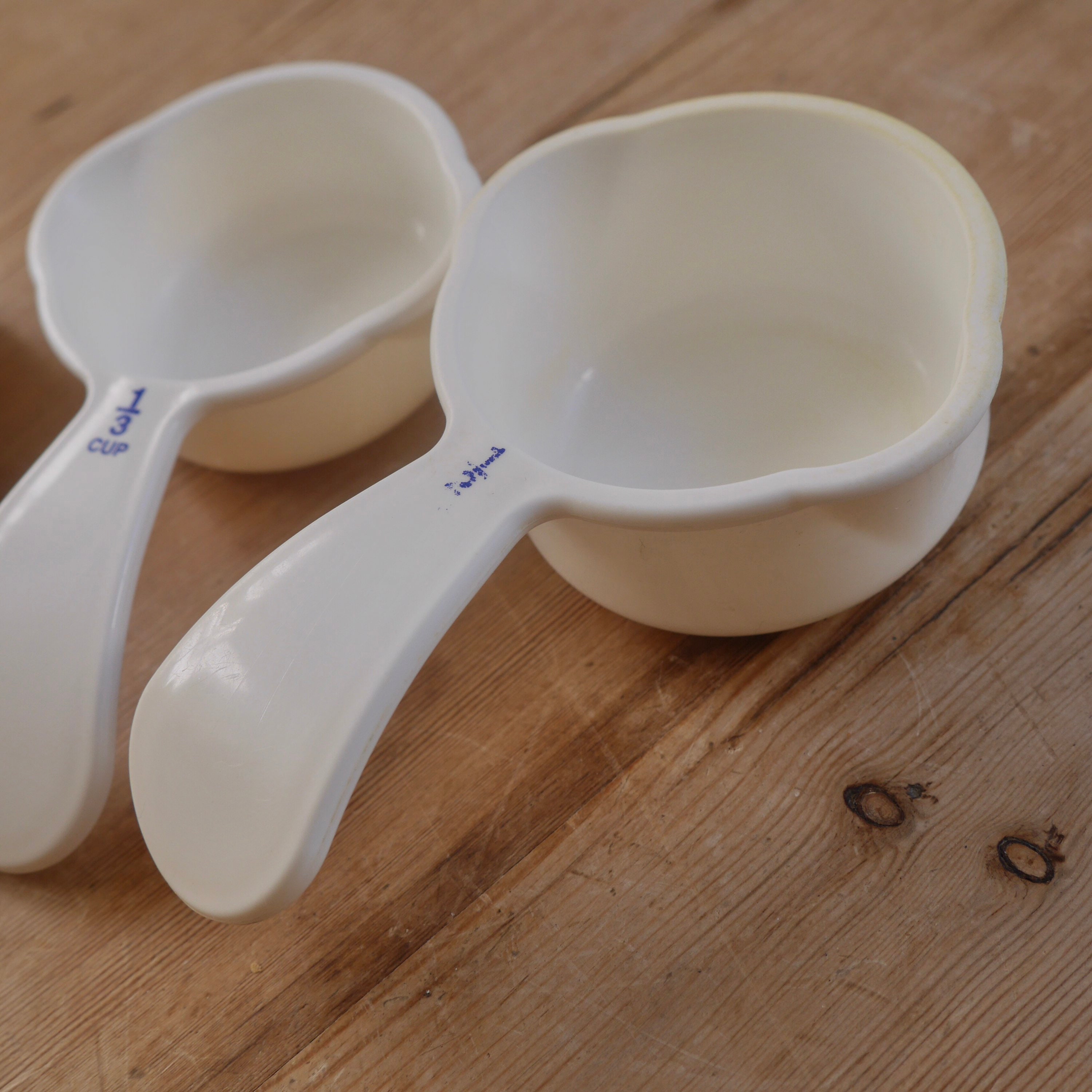 Stop using your vintage Tupperware NOW. These measuring cups are