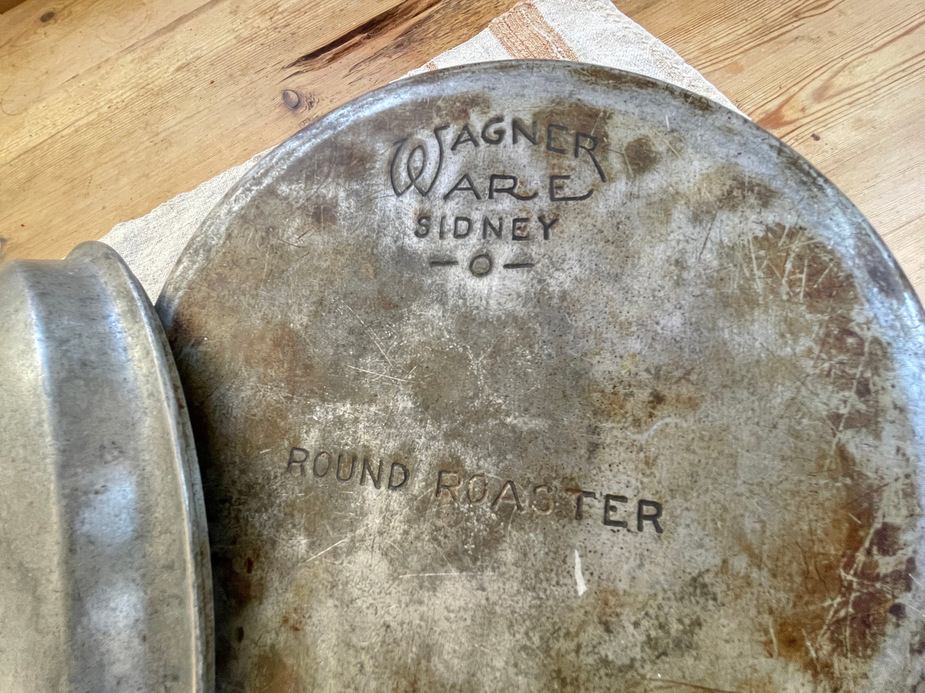 Antique Primitive Wagner Ware Drip Drop Roaster No 8, Wagner Antique Primitive Wagner Ware Drip Drop Roaster No 8, Wagner
