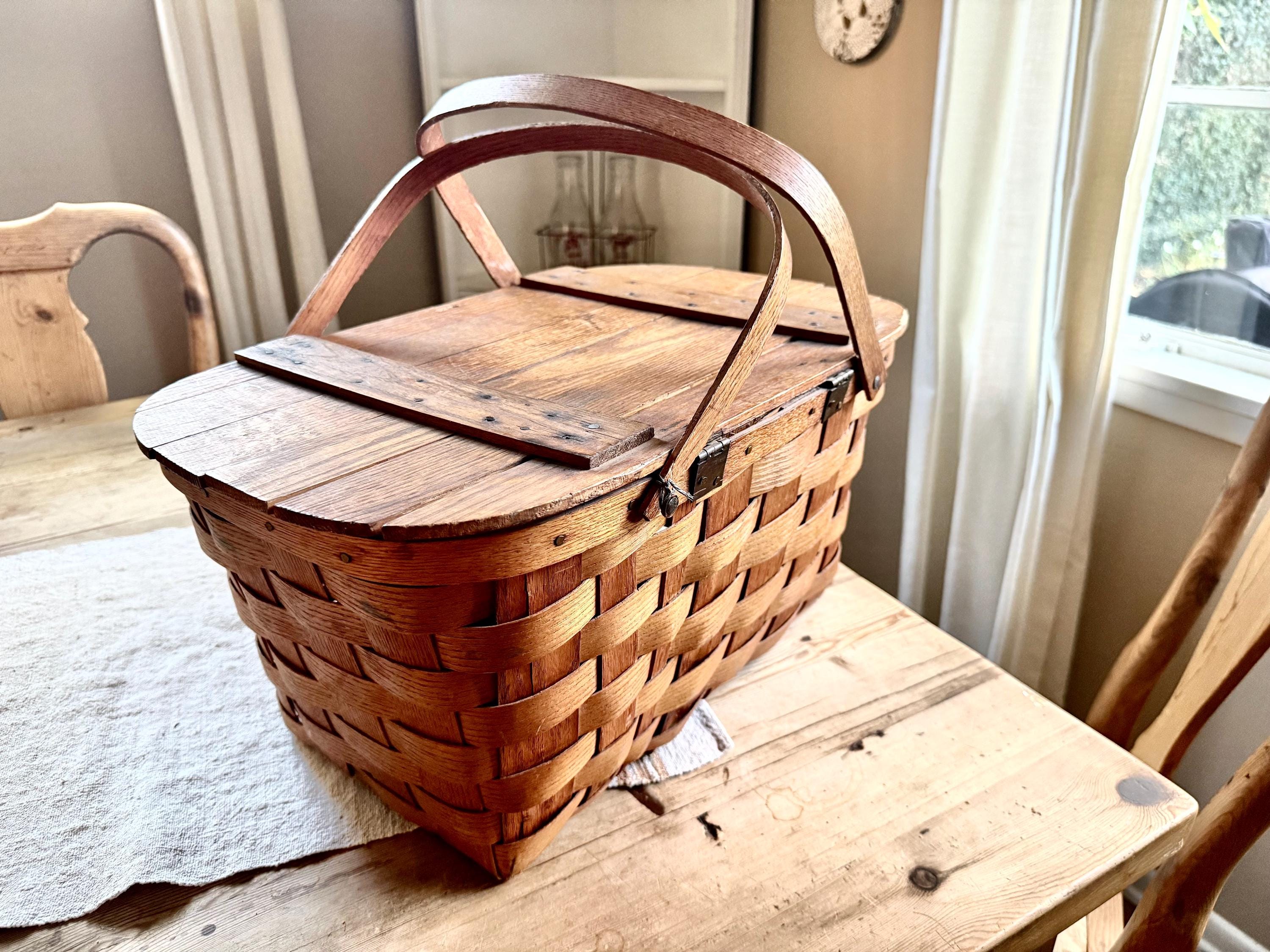 Large 1950s Vintage Wov-n-wood Picnic Basket by Jerywil With
