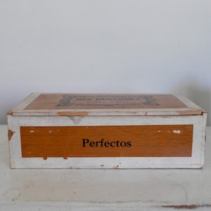 Vintage Wood Cigar Box, Perfectos Cigar Box, Jack Kaufman Havanna Blend Cigars