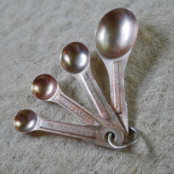 Authentic Vintage Metal Measuring Spoons 