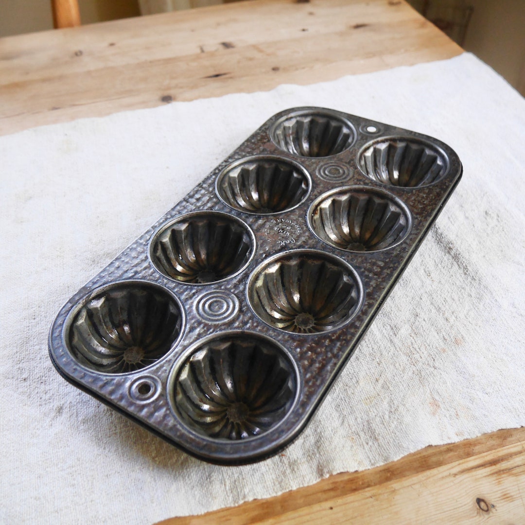 Vintage Bakeking Muffin Pan / Bundt Cake Muffins Pans by Bake King