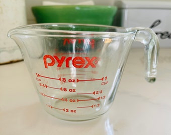 Vintage PYREX Measuring Cup 16 oz. Red Writing Glass Mid Century Country  Cooking