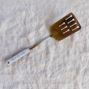 Authentic Vintage Chromium Plated EKCO USA Stainless Spatula Dutch Blue Tulip Carousel Pattern Slotted Chromium Plated Flipper 12.5 inch