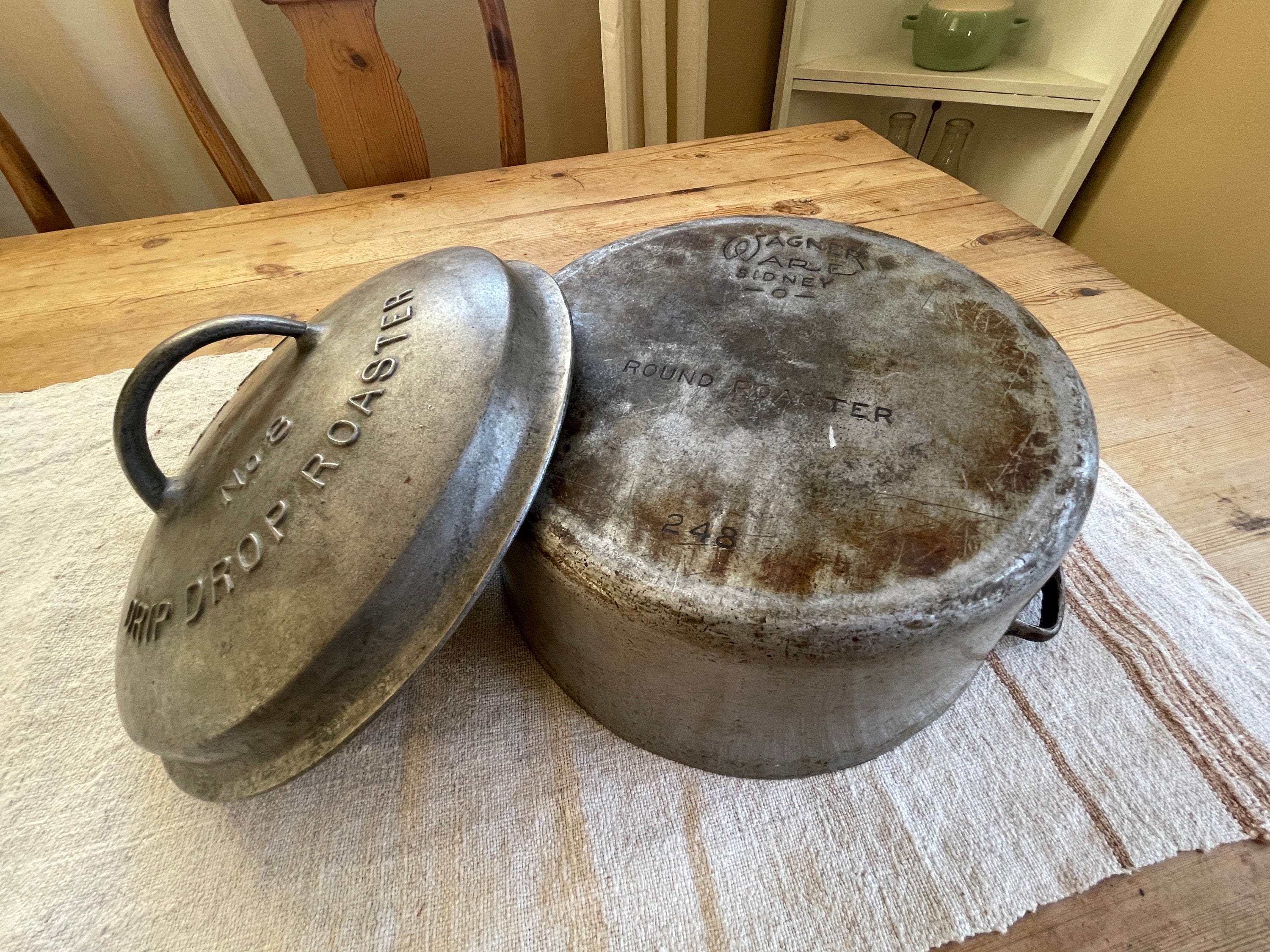 Antique Primitive Wagner Ware Drip Drop Roaster No 8, Wagner Antique Primitive Wagner Ware Drip Drop Roaster No 8, Wagner