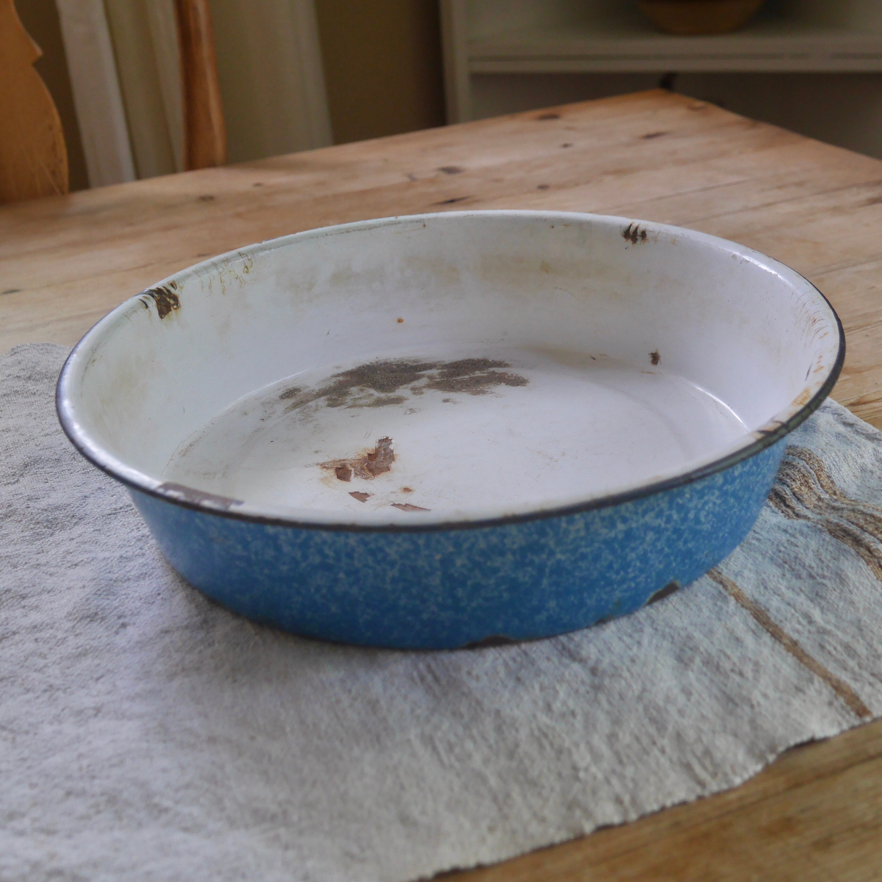 Vintage Rustic Blue and White Spatterware Large Enamel Sauce Pot/blue  Enamel Pot With Pour Spout 