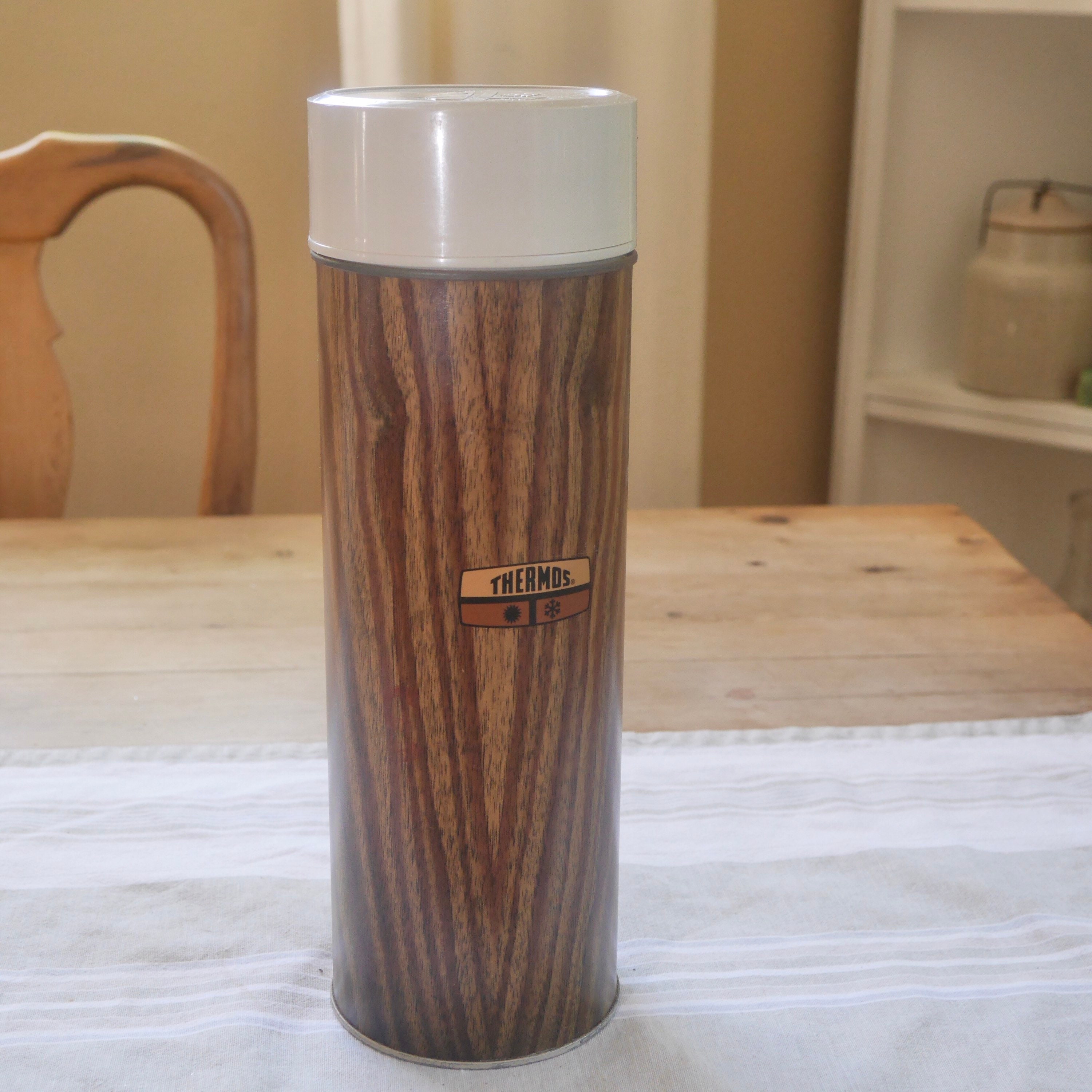 Large Vintage Everest Wood Grain Thermos Coffee Tea Service 