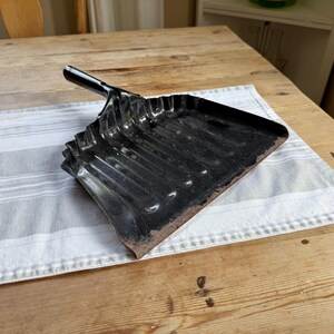 Vintage Kelley Black Steel Dustpan / Rare Vintage Black Dust Pan