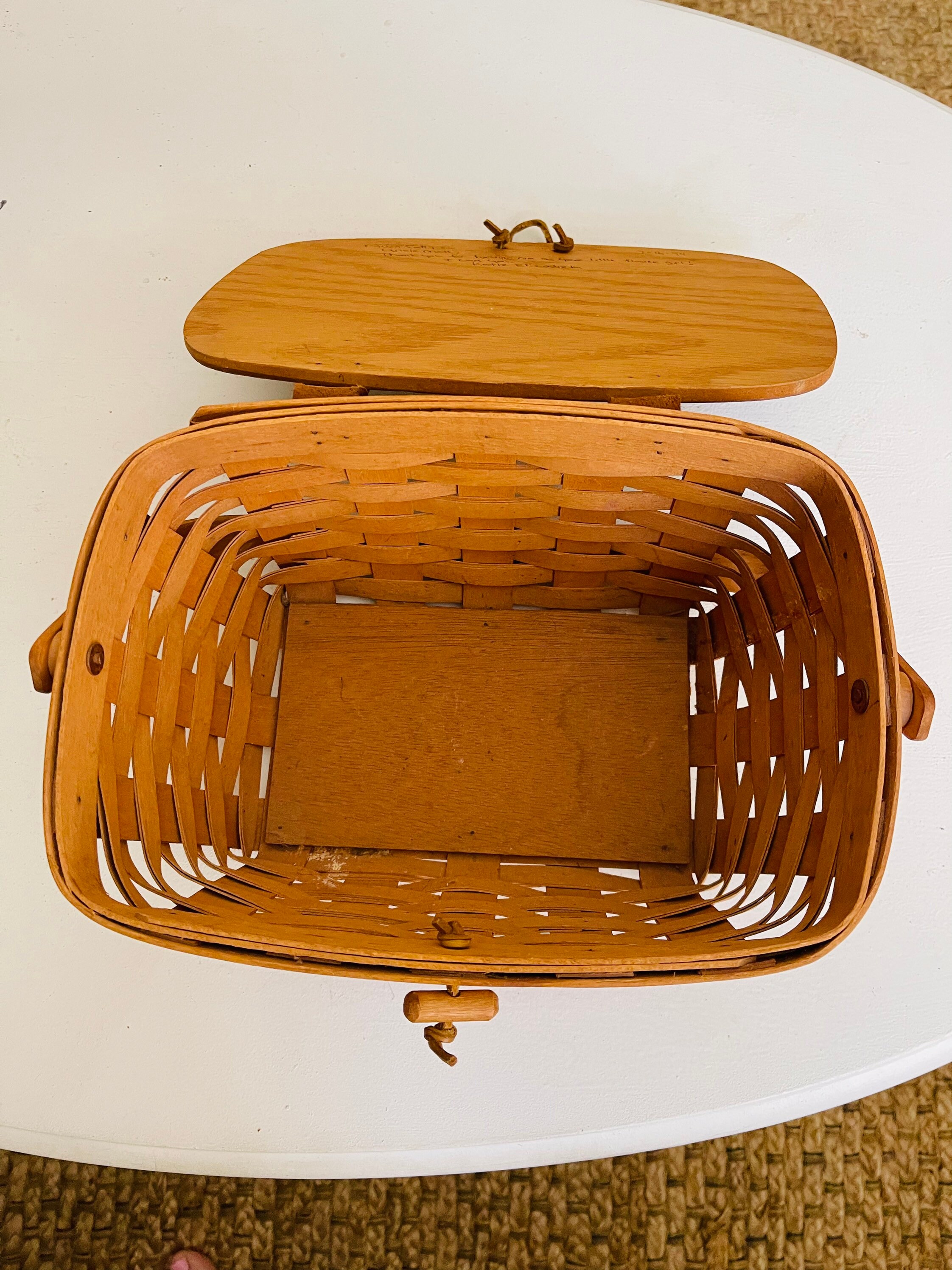 Vintage Handwoven Longaberger Picnic Basket / 1993 Small