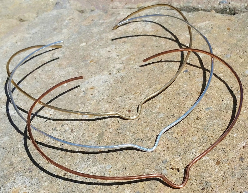 Neck Wire Hammered Brass Collar