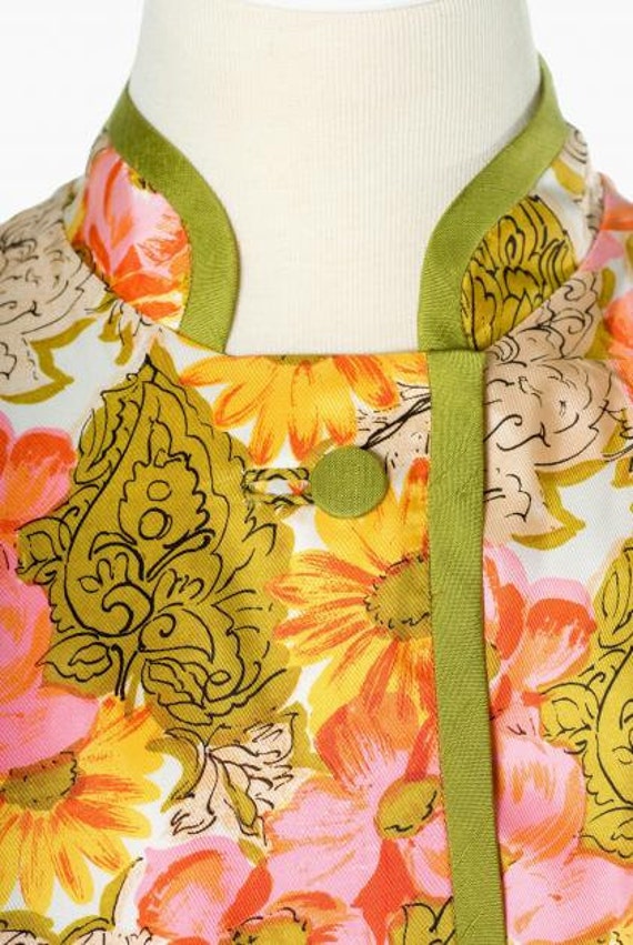 Vintage 1960s Mandarin Collar Floral Jacket - image 3