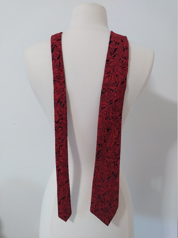 Vintage Men's Red & Black Paisley Necktie - image 2