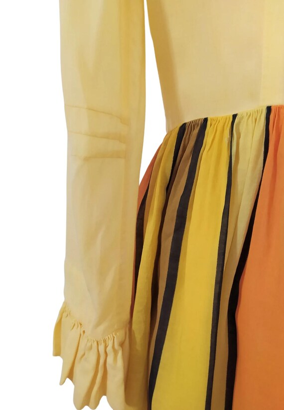 Vintage 1970s Ruffled Neck Striped Two-Tone Maxi … - image 5