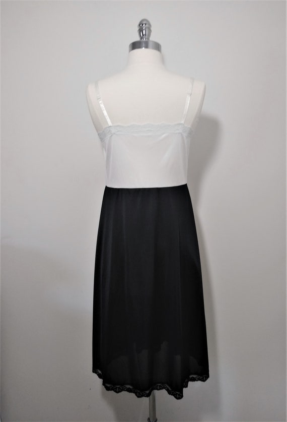 Vintage Black and White Underdress Lace  Full Slip - image 3