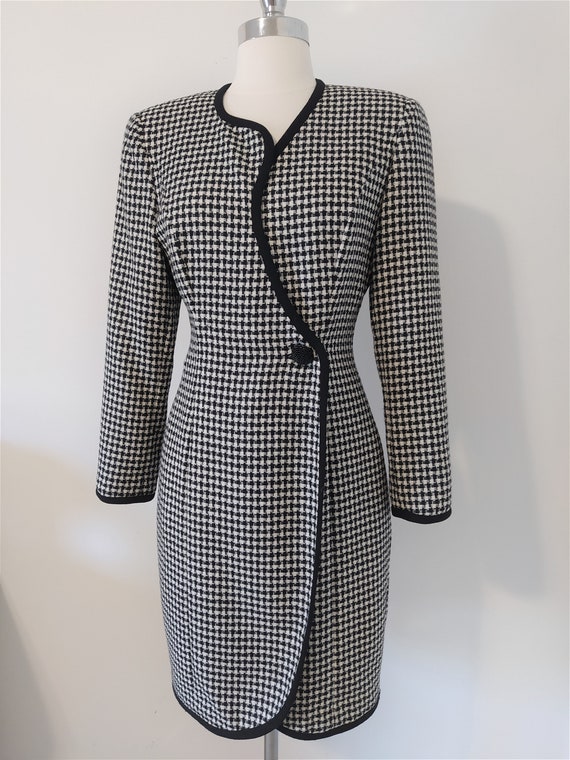 Bicci Houndstooth Pattern Wool Wrap Dress - image 1